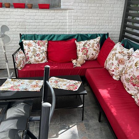 A Lovely 2 Bedroom Apartment In The Heart Of Sofia Exterior photo